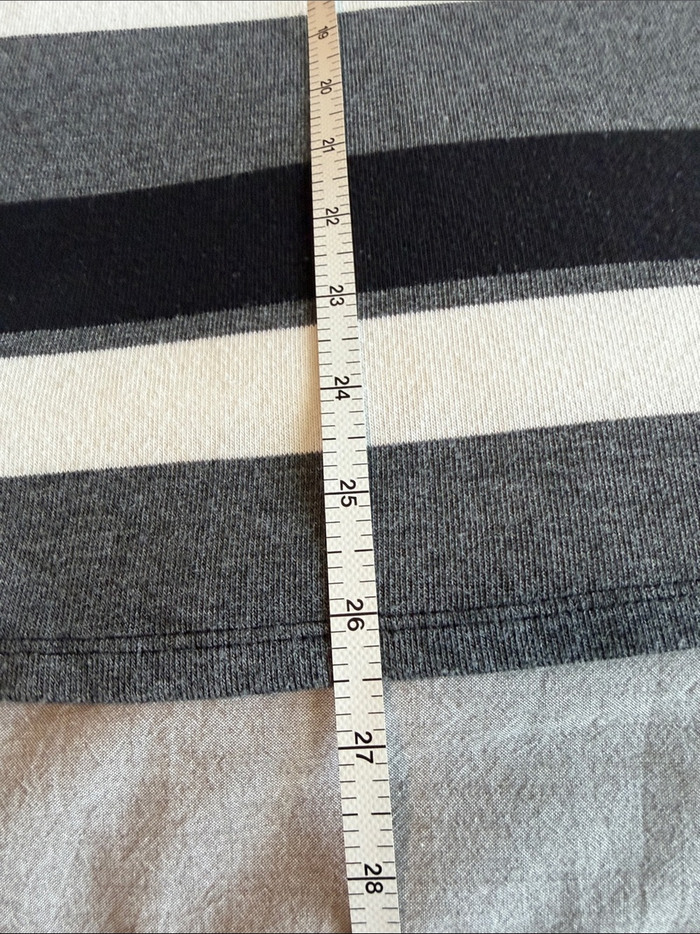 Liz Claiborne Black, Gray & Cream Striped Scoop Neck Tunic Sweater, Large - Picture 7 of 9